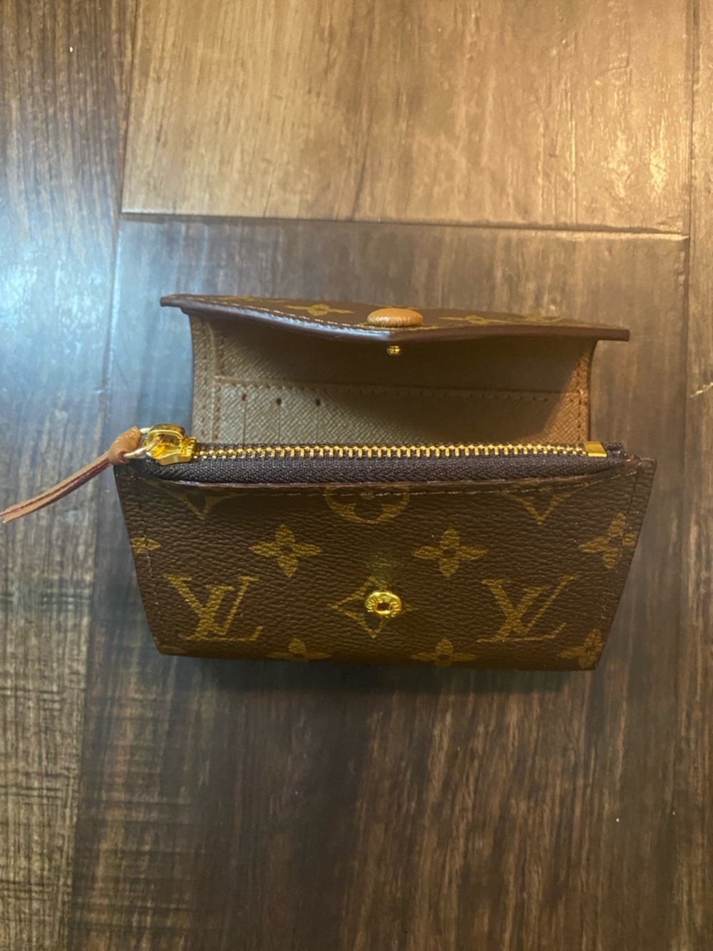 Louis Vuitton Victorine TriFold Wallet - Picture 2 of 7